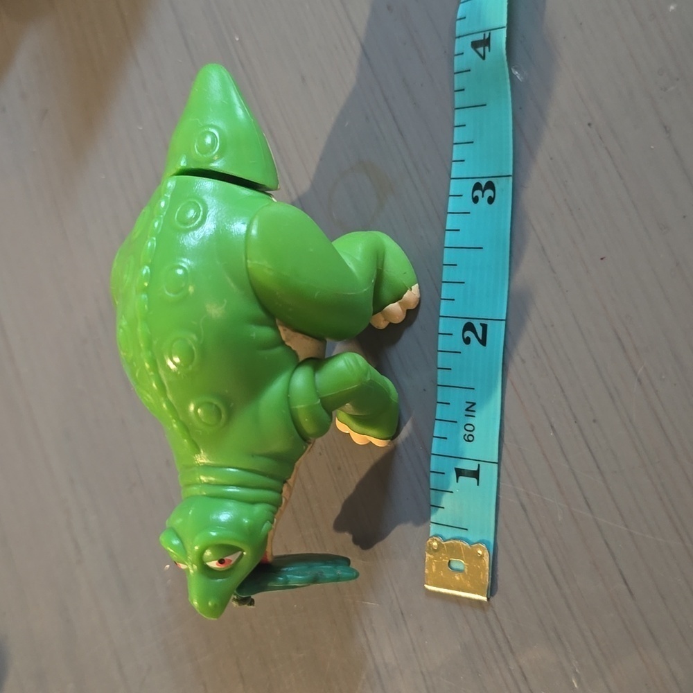 Land before time Vintage Burger King pull toy EXCELLENT